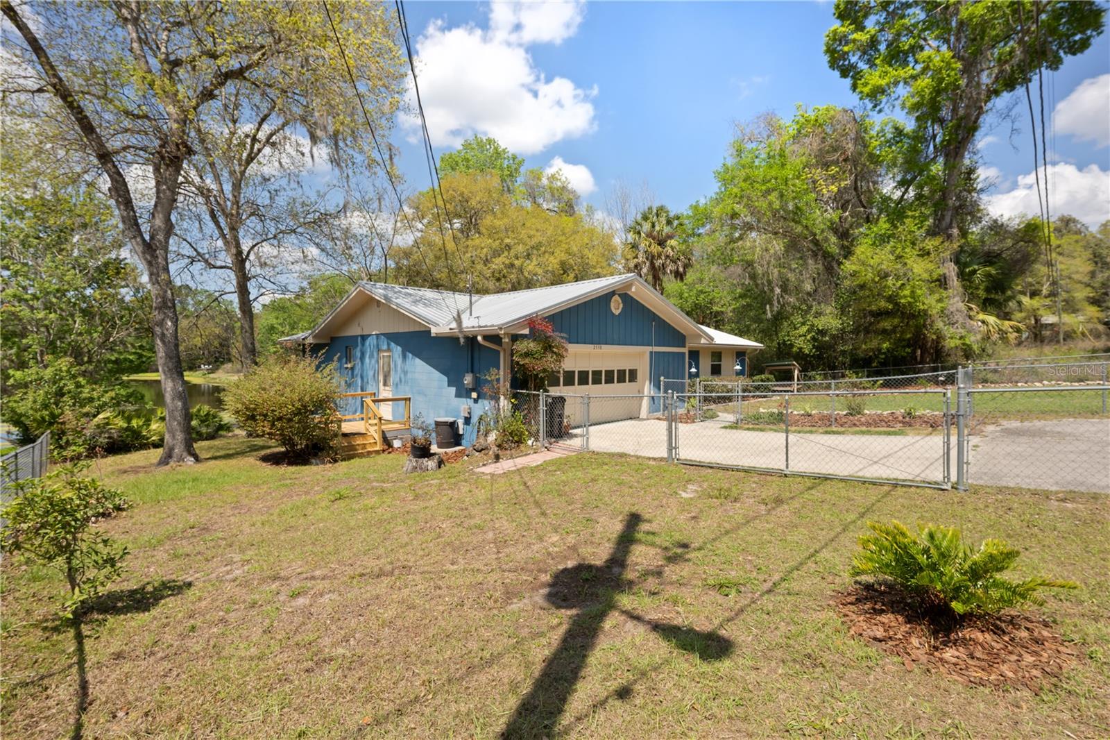 LAKEVIEW ESTATES - Residential