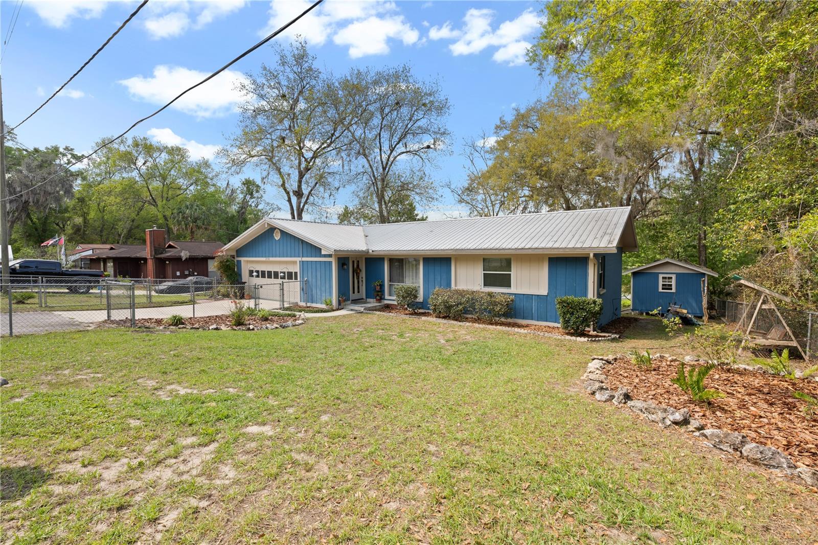 LAKEVIEW ESTATES - Residential