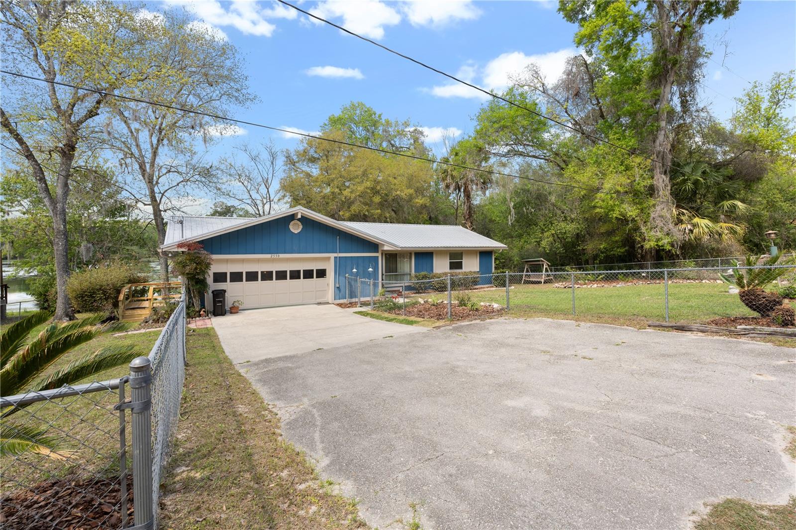 LAKEVIEW ESTATES - Residential