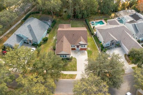 A home in DELAND