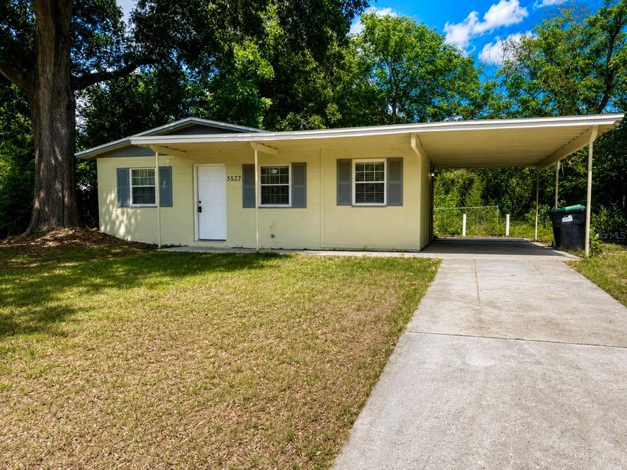 Welcome to this charming home located in the heart of Orlando! This property offers a spacious layout with comfortable living areas, great natural lighting, and a functional floor plan perfect for everyday living. The kitchen features ample cabinet space and comes equipped with appliances for your convenience. Enjoy generously sized bedrooms, a private outdoor space, and easy access to shopping, dining, major highways, and local attractions.

Don’t miss the opportunity to make this home yours. Schedule your showing today!

Please note: Appliances may differ from those shown in marketing photos.

Small Pets Allowed
$250.00 Non Refundable Pet Fee each pet

Tenant Liability Insurance **Required**