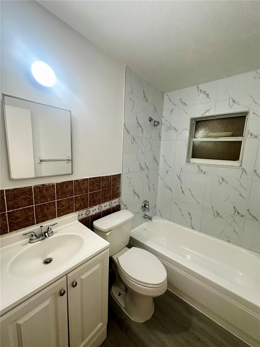 CLEARVIEW HEIGHTS 1ST ADD - Residential Lease