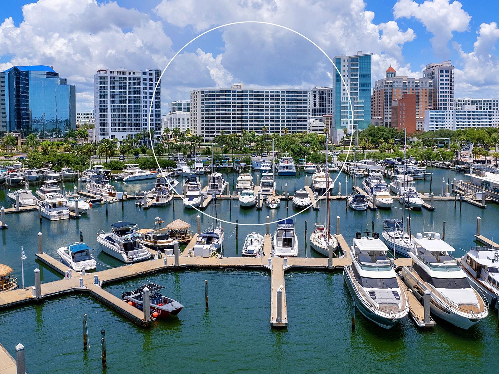 BAY PLAZA - Residential