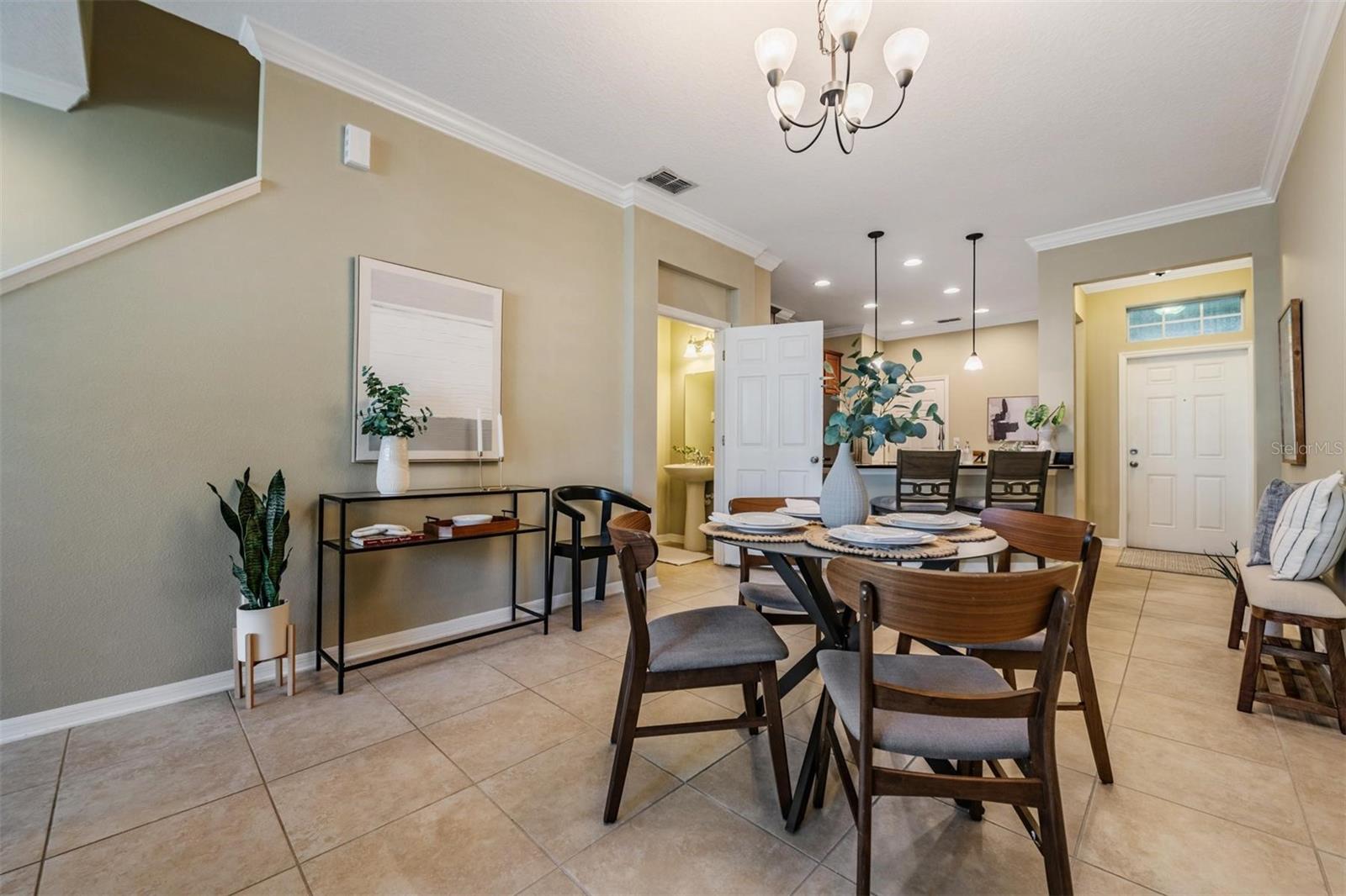 SOUTH HAMPTON - Residential