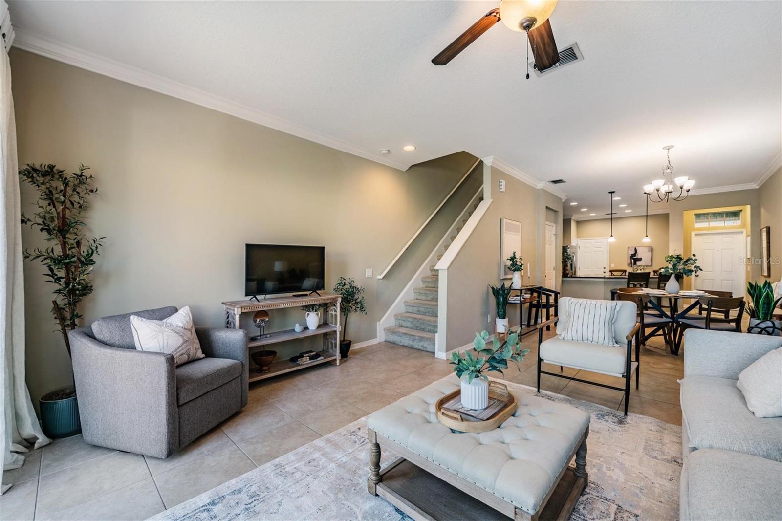 SOUTH HAMPTON - Residential