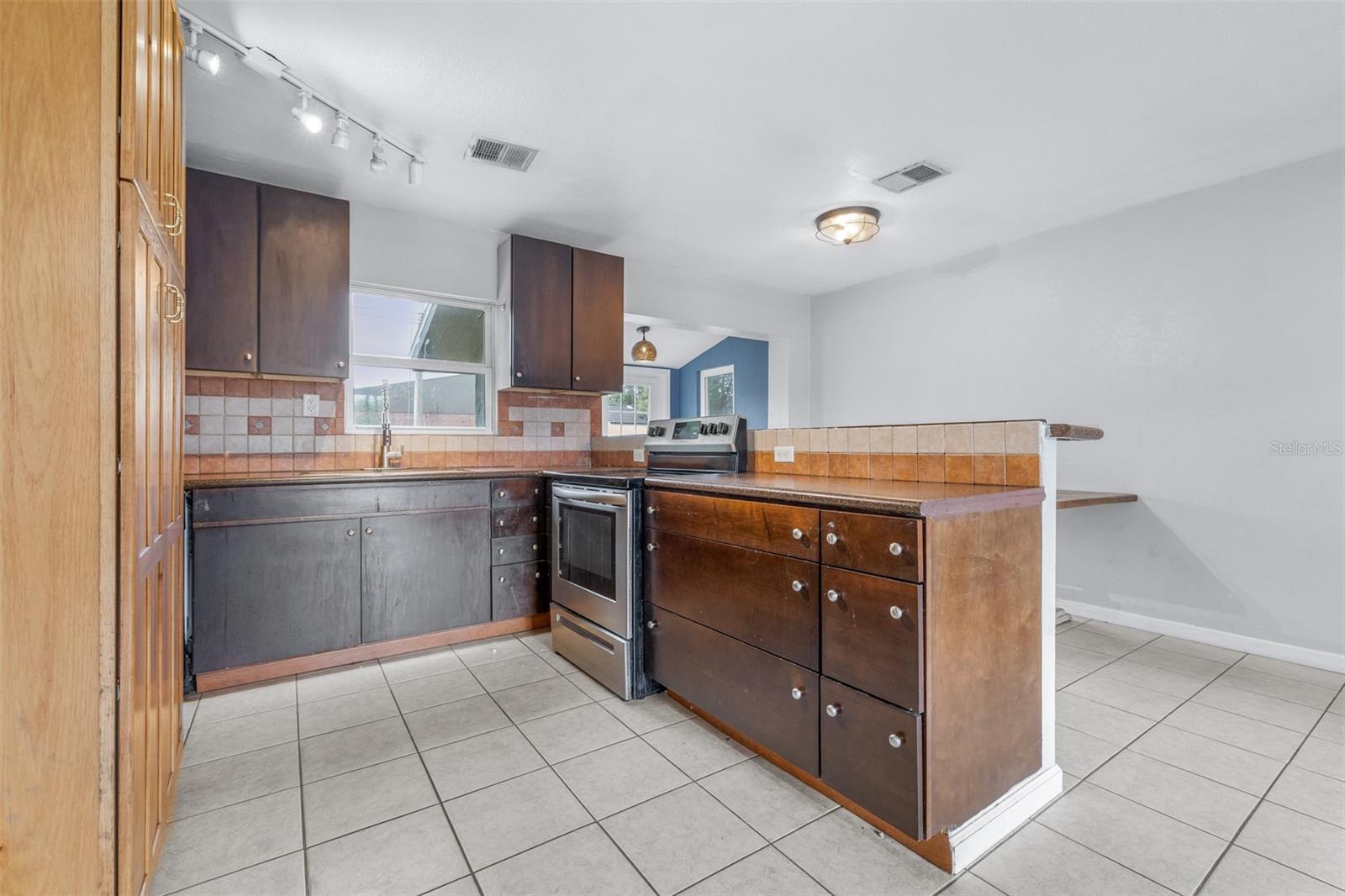 SUN ACRES - Residential