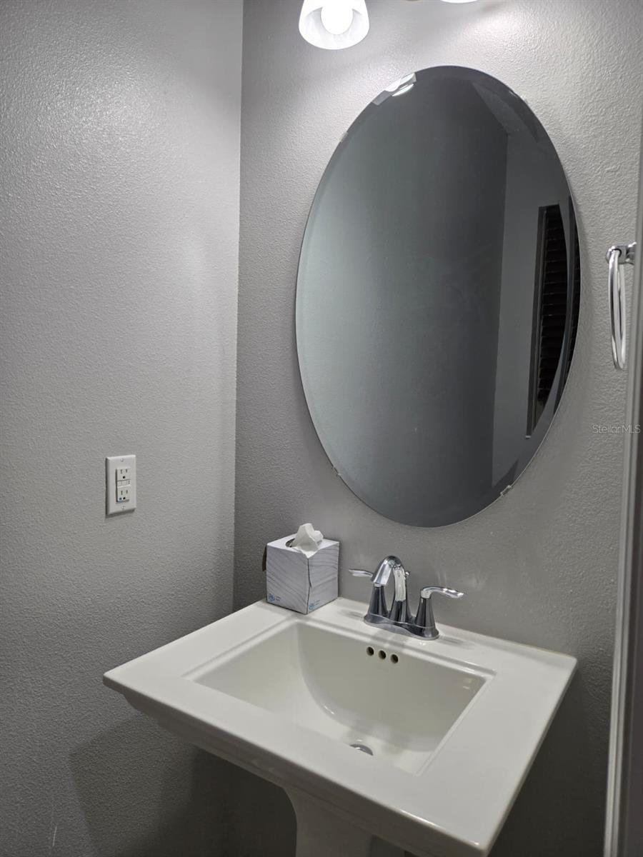 TOWNS AT WHITE CEDAR - Residential Lease