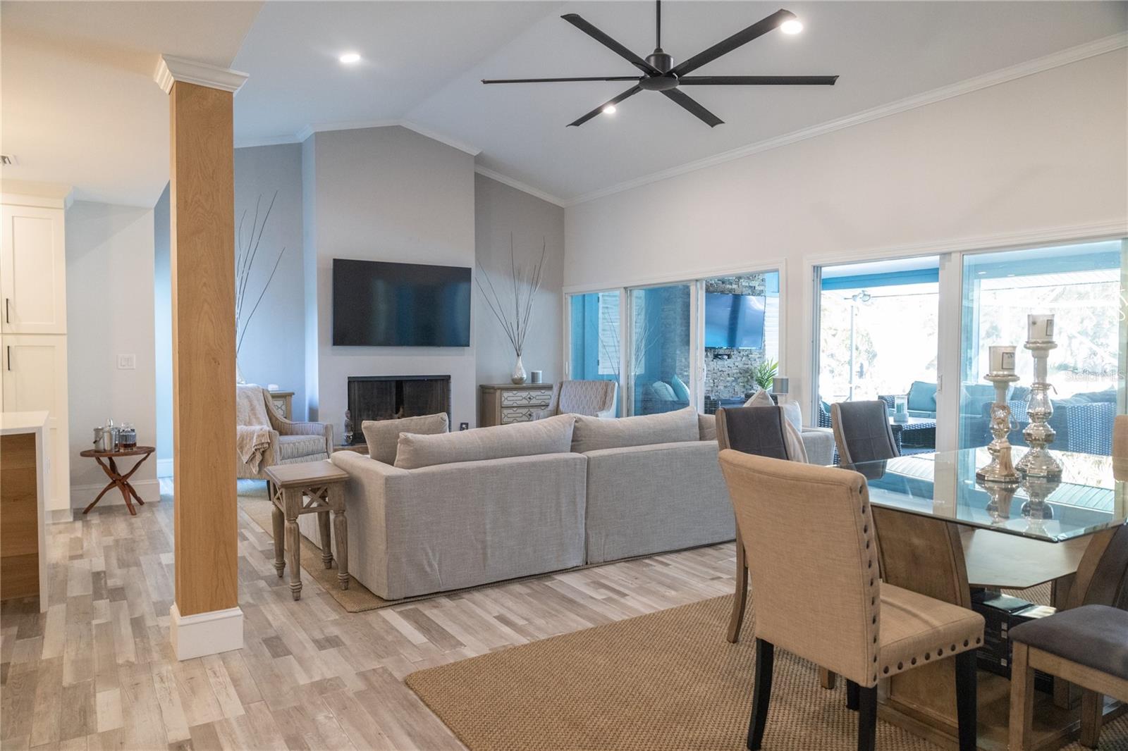 MAGELLAN PARK - Residential Lease