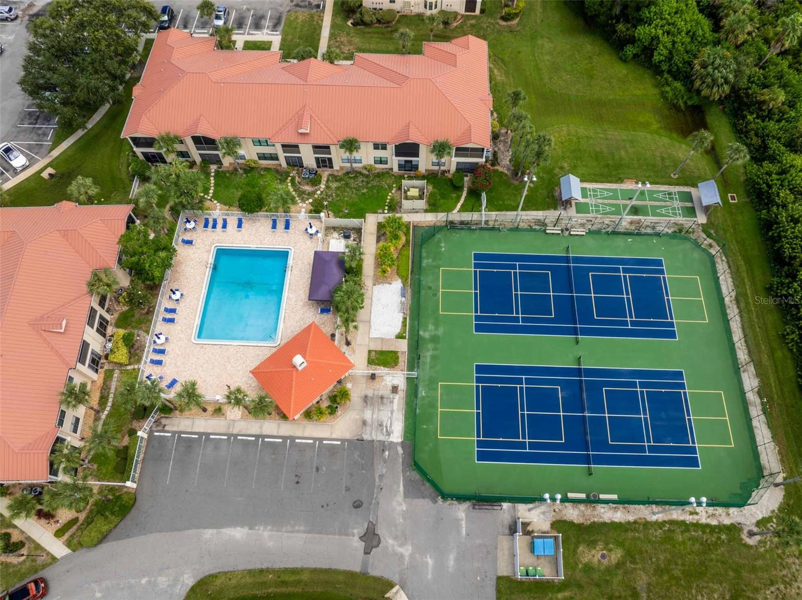 BOUCHELLE ISLAND CONDO - Residential