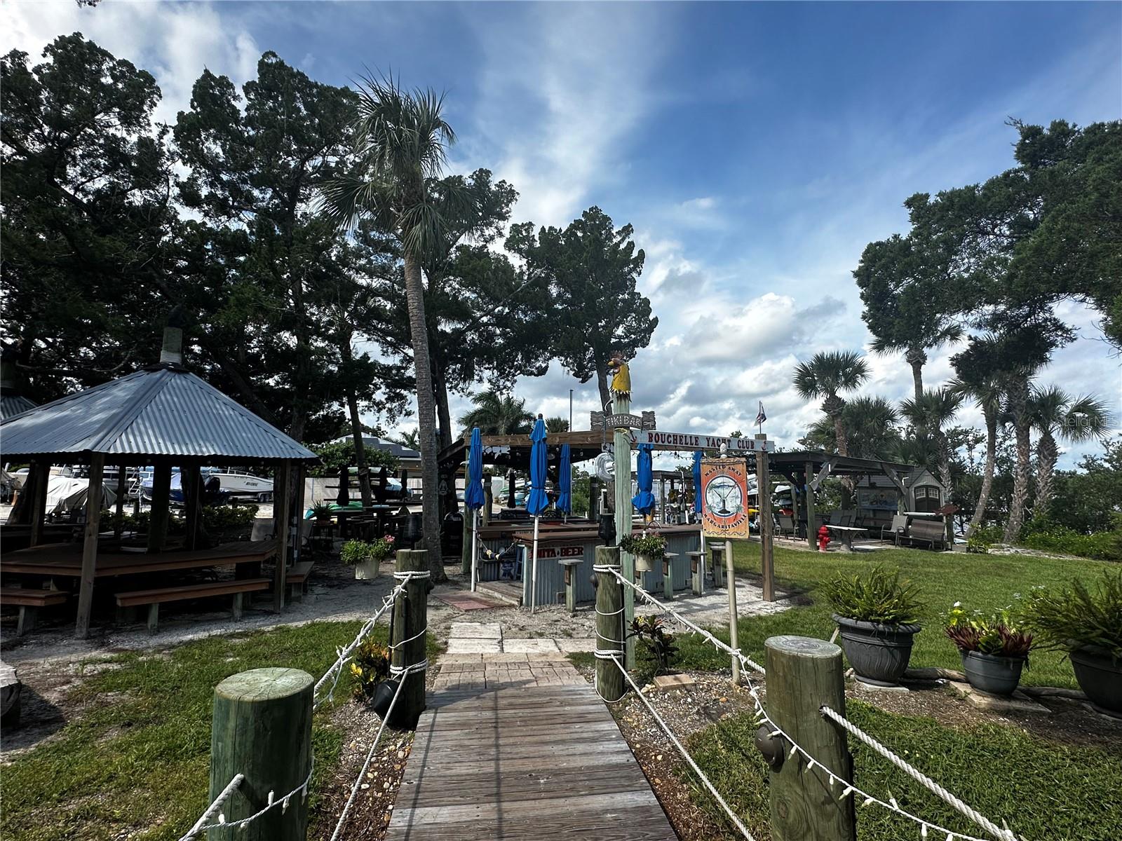 BOUCHELLE ISLAND CONDO - Residential