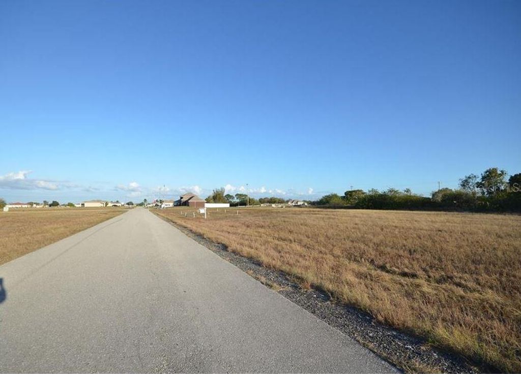 Photo of 346 NE 15th Terrace, Cape Coral, FL 33909 (MLS # O6406007)