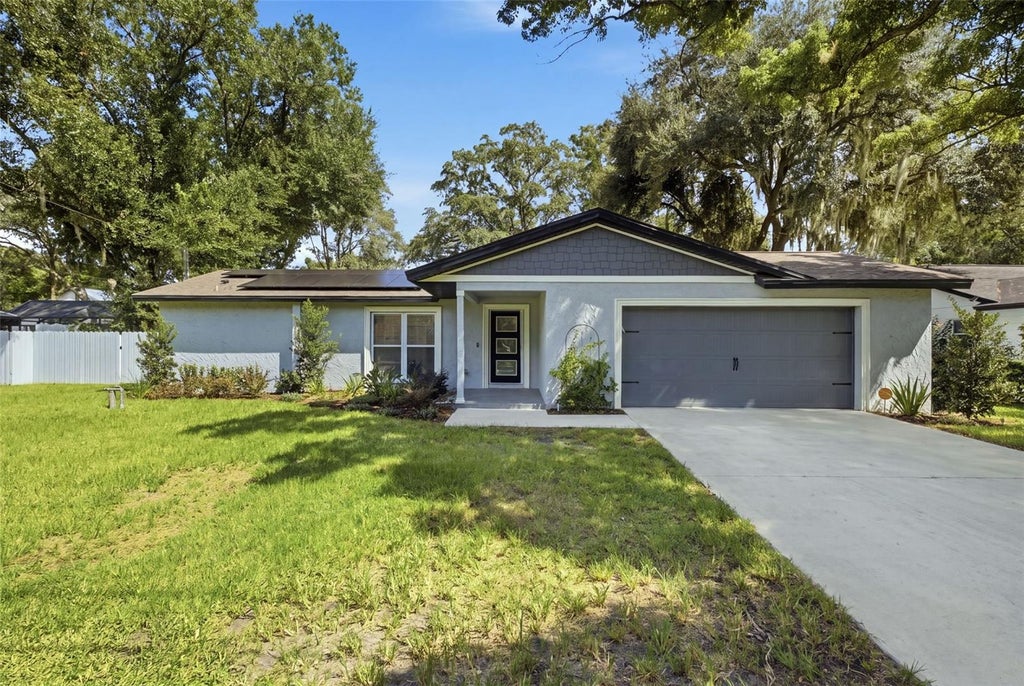 Photo of 2005 Russell Drive, Tampa, FL 33618 (MLS # TB8544215)