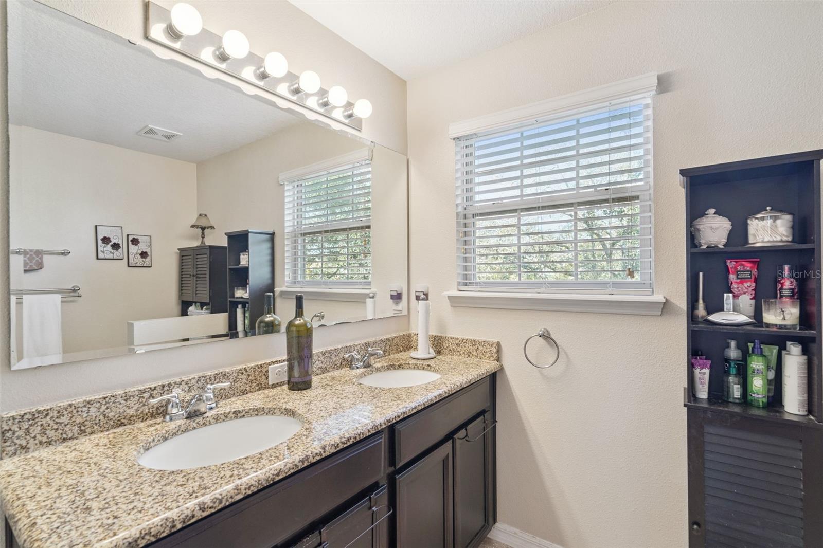 RIVIERA - Residential