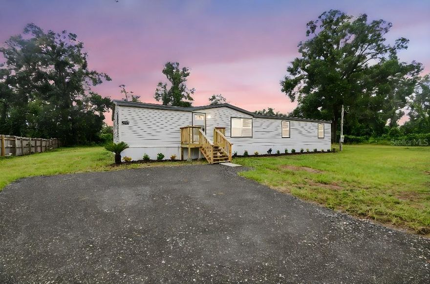 Fully Renovated 5-Bedroom, 3-Bath Home on 1.02 Acres in Thonotosassa

Welcome to your dream home at 10003 Benjamin Smith Dr, Thonotosassa, FL 33592 — a beautifully updated single-family residence offering modern style, comfort, and plenty of space to enjoy.

This move-in-ready property sits on 1.02 acres of peaceful land with no HOA or CDD fees, giving you both privacy and flexibility.

Key Features:

- Comprehensive Renovations: Brand-new roof, air conditioning system, hot water heater, energy-efficient windows, updated bathrooms, new vinyl flooring, and fresh interior finishes throughout.

- Modern Kitchen: Fully remodeled with new cabinets, countertops, and appliances — perfect for family gatherings and entertaining.

- Spacious Living: With 5 bedrooms and 3 bathrooms, every room includes ceiling fans and window blinds for year-round comfort.

- Ample Land: Over 44,000 sq. ft. (1.02 acres) of land, ideal for outdoor living, gardening, or future expansion.

- Convenience: Just minutes from shopping, dining, and recreational amenities, while still offering the tranquility of rural living.

Property Highlights:

- Living Space: 2,094 sq. ft.

- Lot Size: 1.02 acres (44,640 sq. ft.)

- Year Built: 1993 (completely updated in 2025)