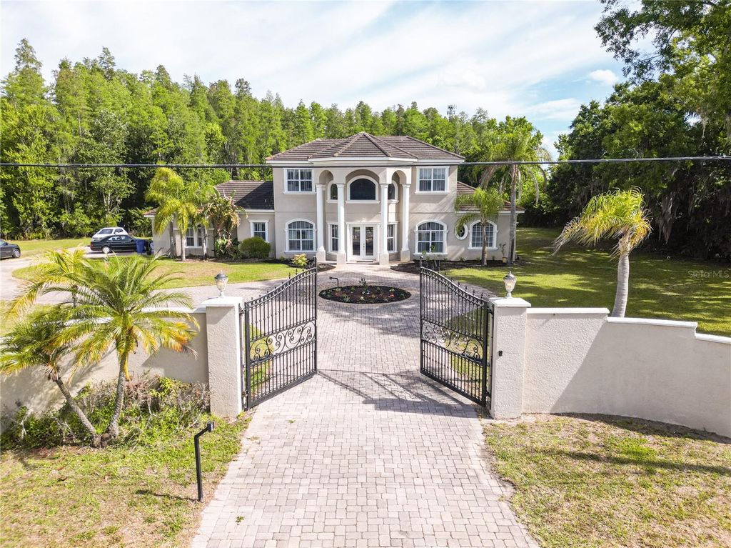 Photo of 19153 Geraci Road, Lutz, FL 33558 (MLS # TB8501059)