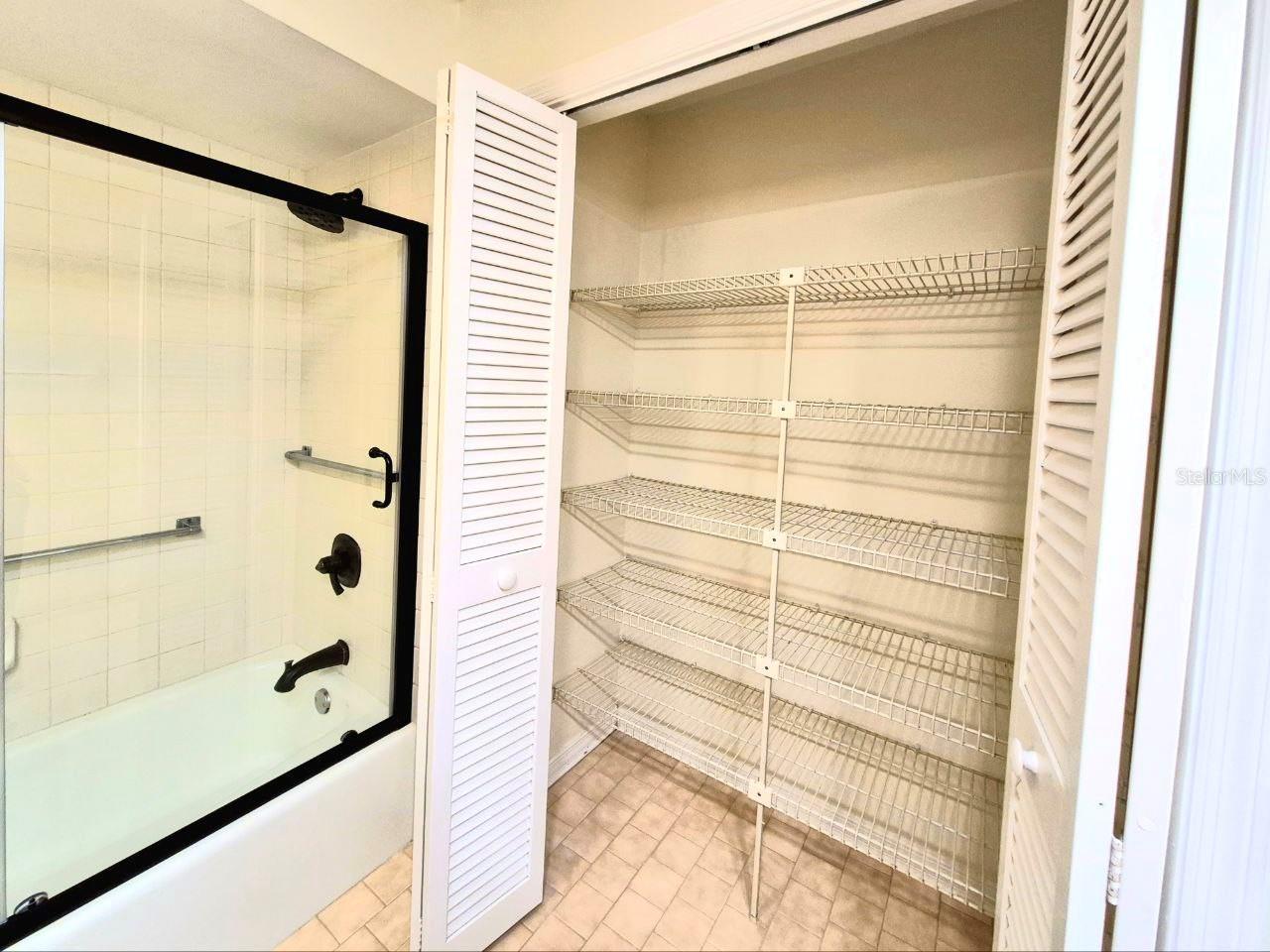 MADRID REV - Residential Lease