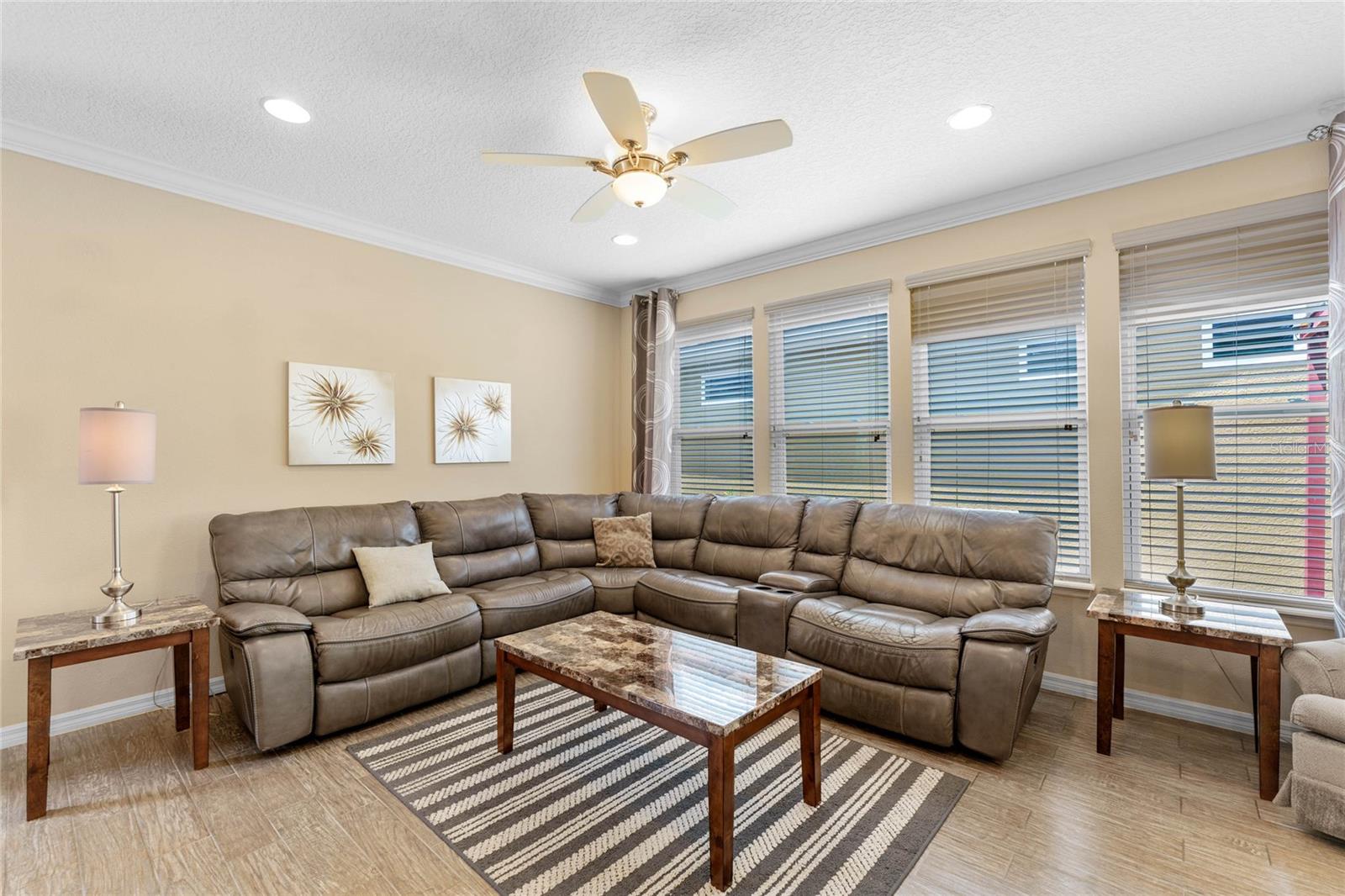 CASCADES/GROVELAND PH 2 & 3 RE - Residential