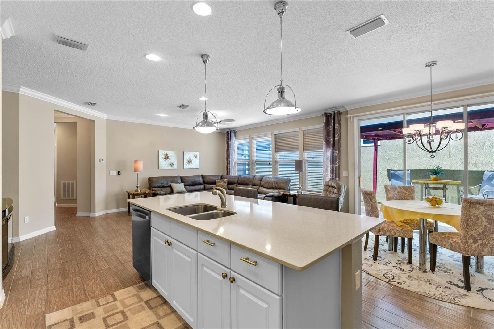 CASCADES/GROVELAND PH 2 & 3 RE - Residential