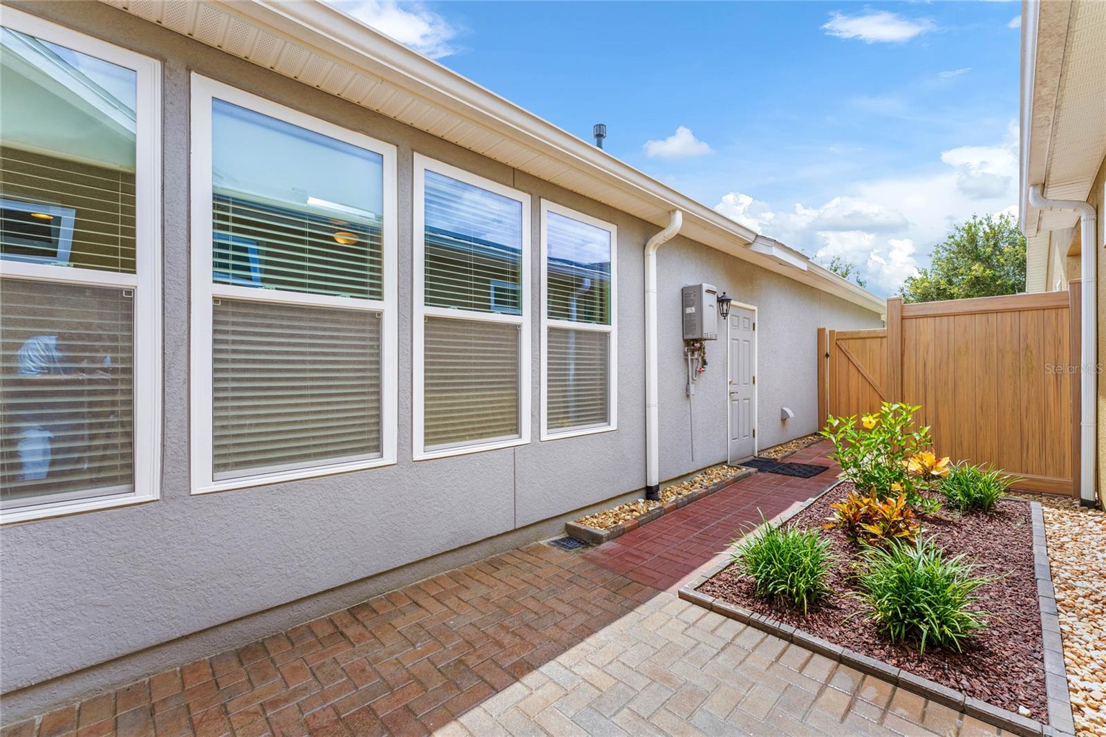 CASCADES/GROVELAND PH 2 & 3 RE - Residential