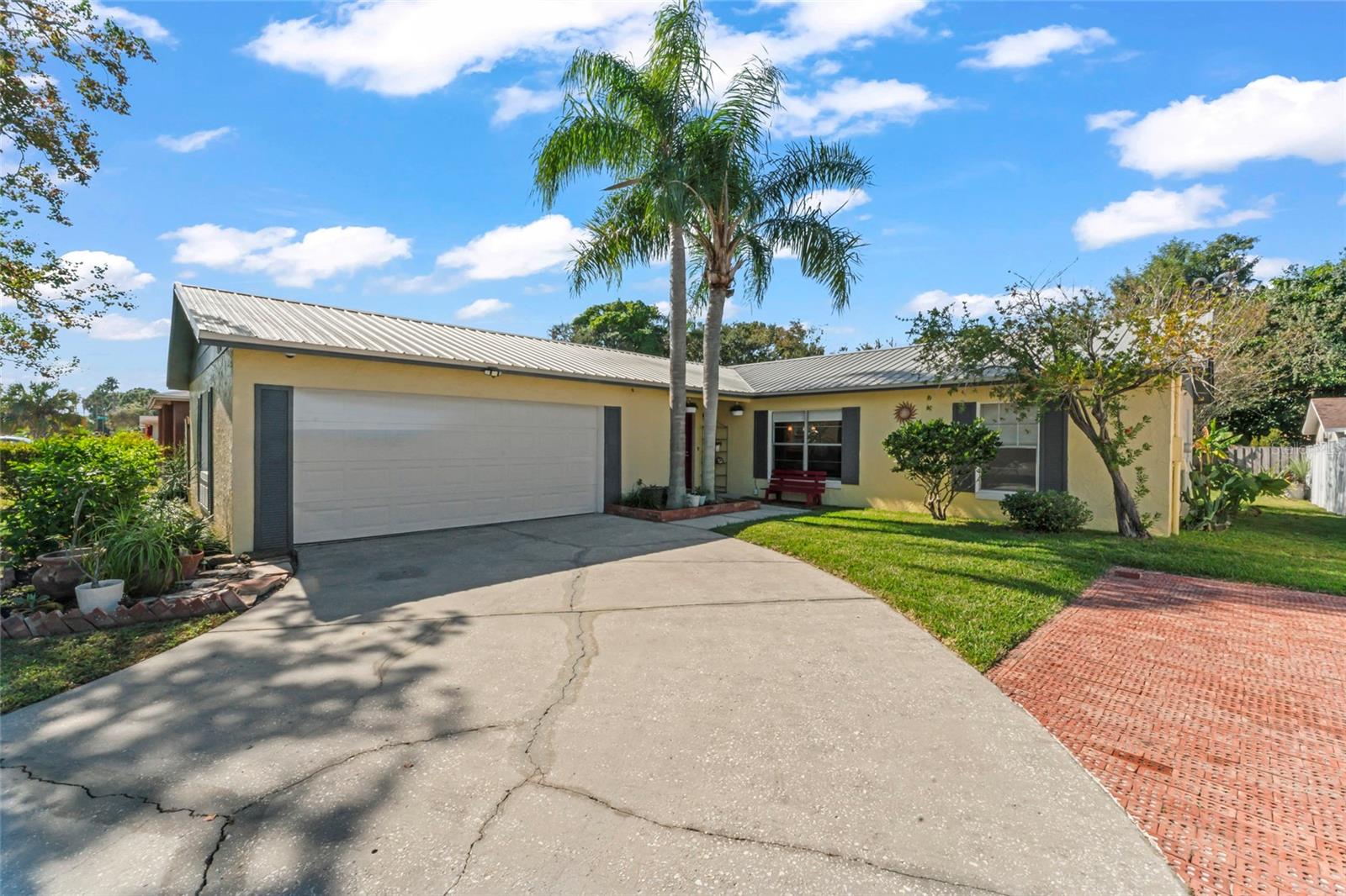 WOODBERY ESTATES - Residential