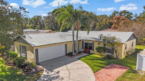 Photo of 918 York Drive, Brandon, FL 33510 (MLS # TB8449380)