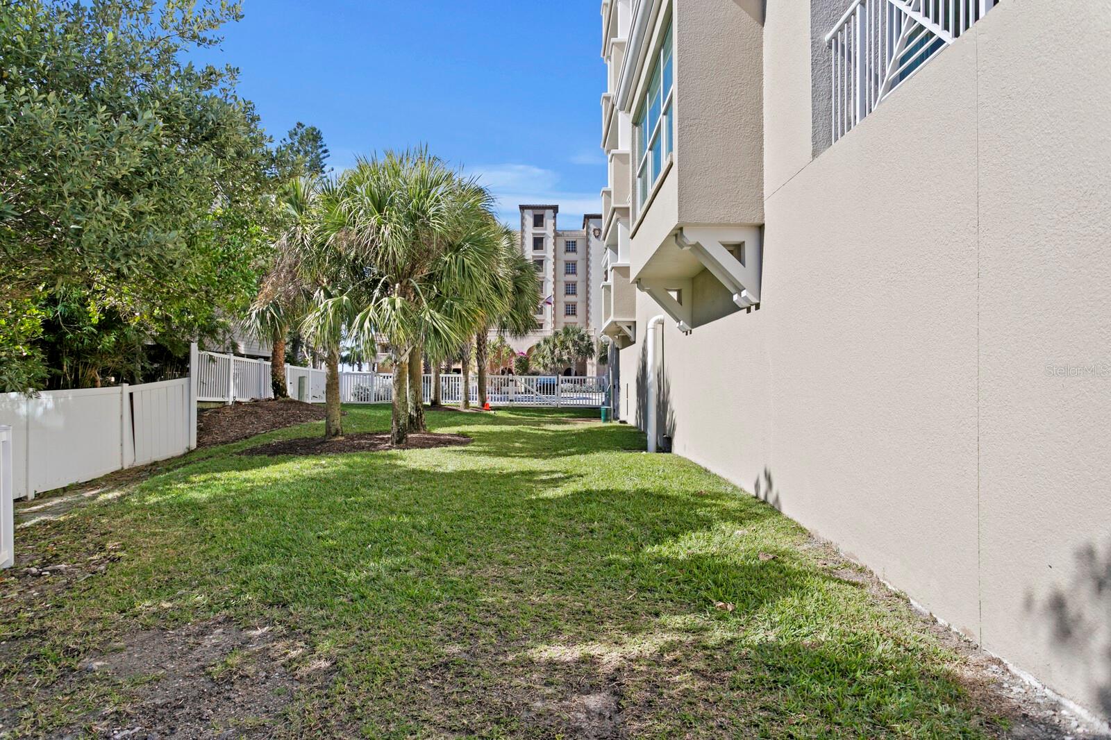 DOLPHIN KEY CONDO - Residential