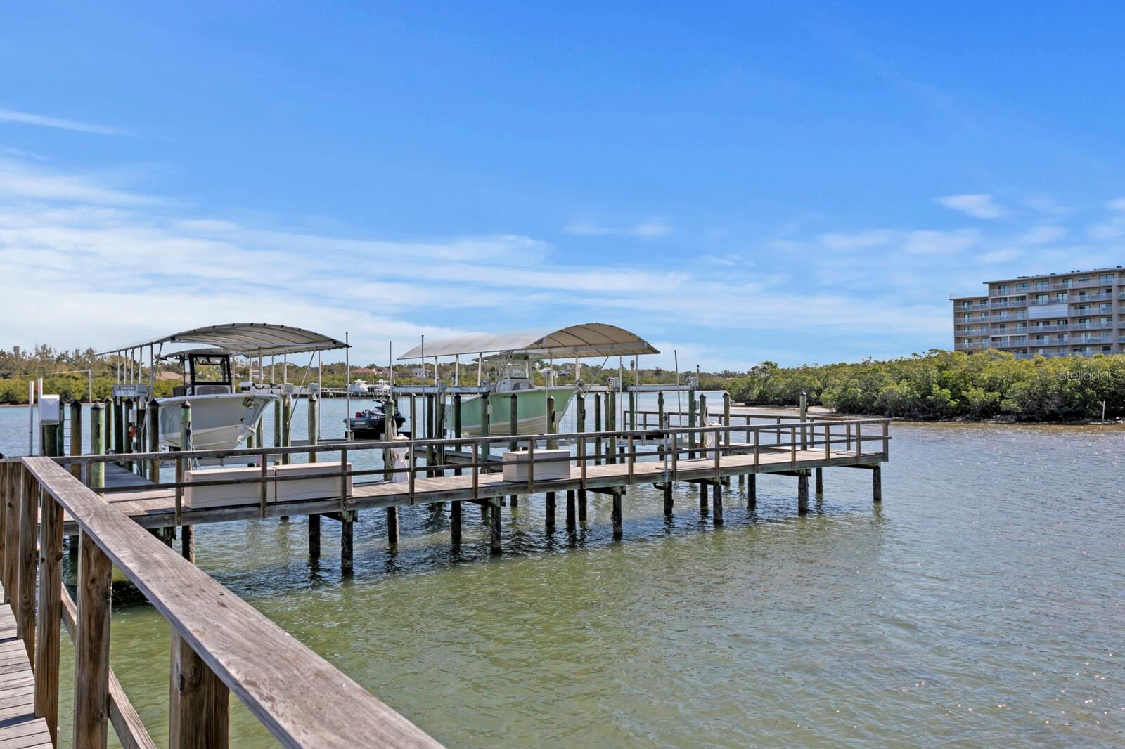 DOLPHIN KEY CONDO - Residential