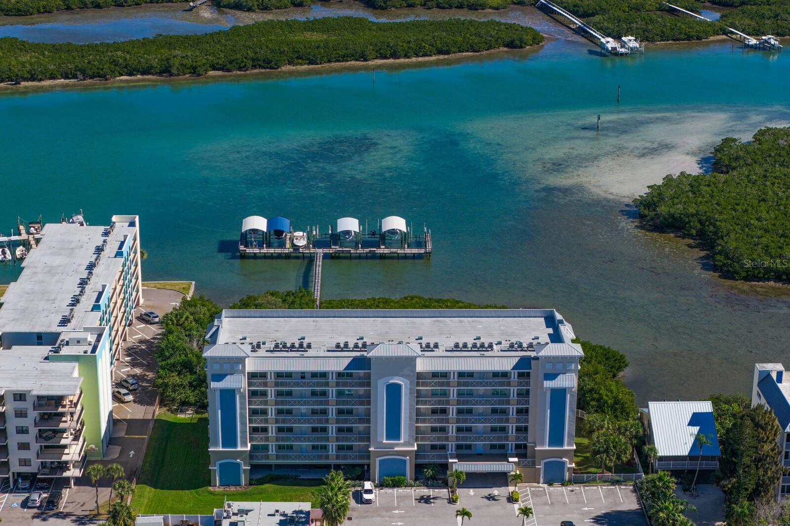 DOLPHIN KEY CONDO - Residential