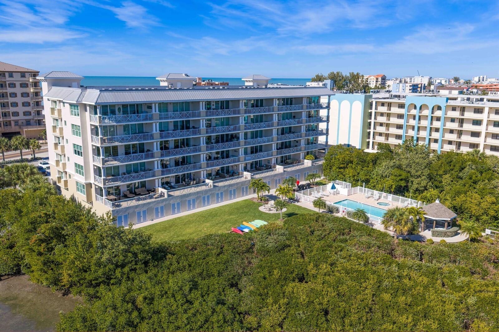 DOLPHIN KEY CONDO - Residential