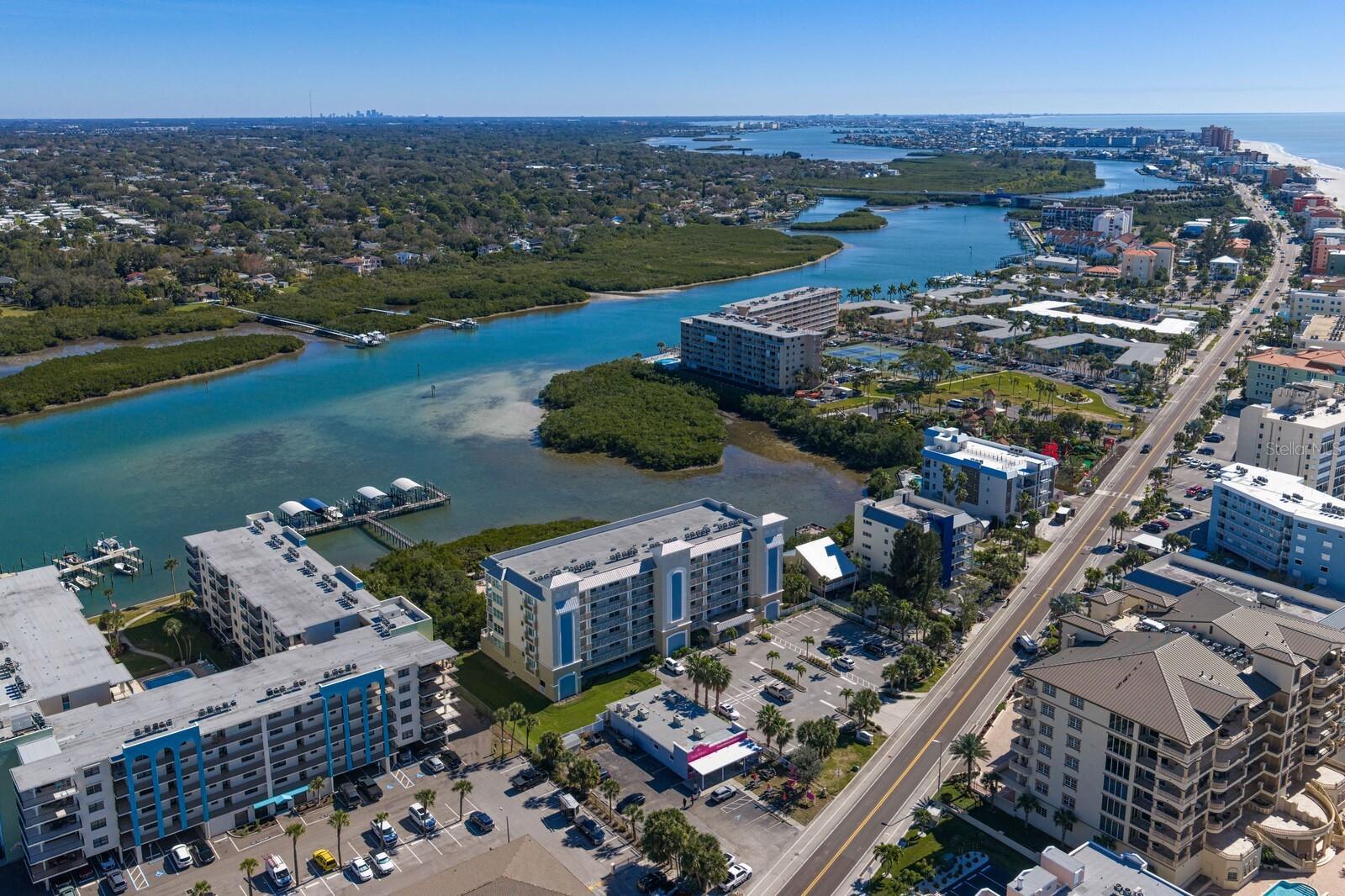 DOLPHIN KEY CONDO - Residential