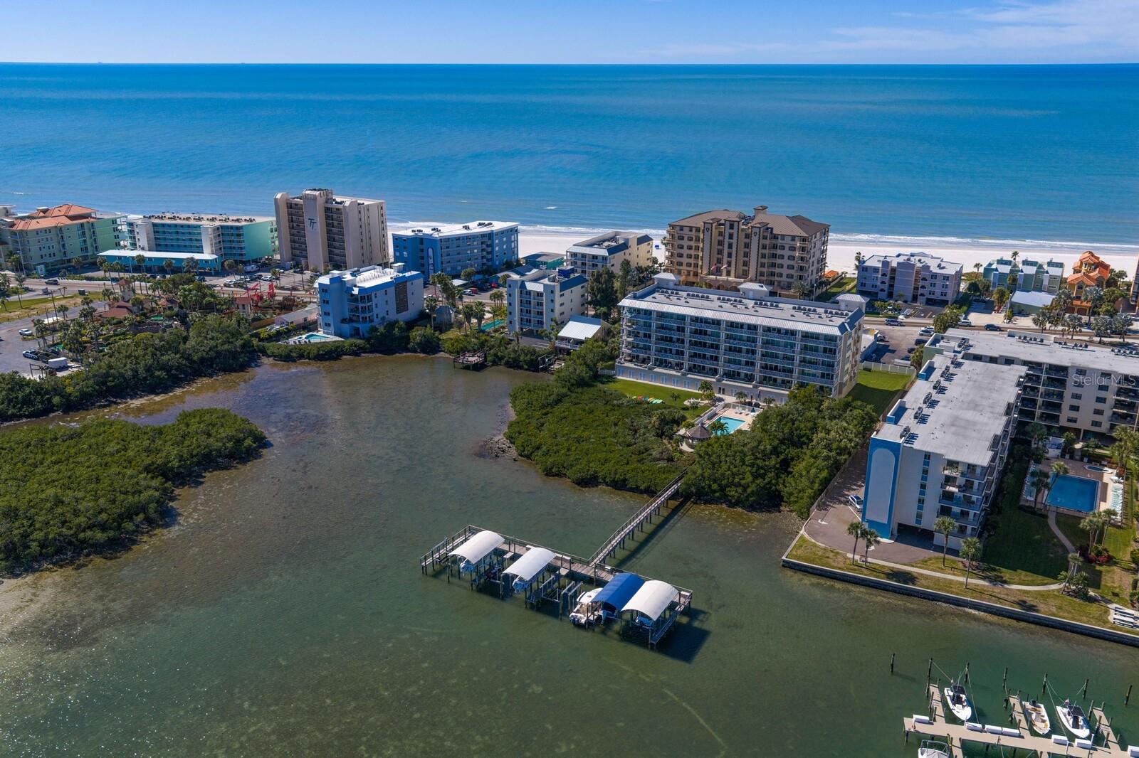DOLPHIN KEY CONDO - Residential