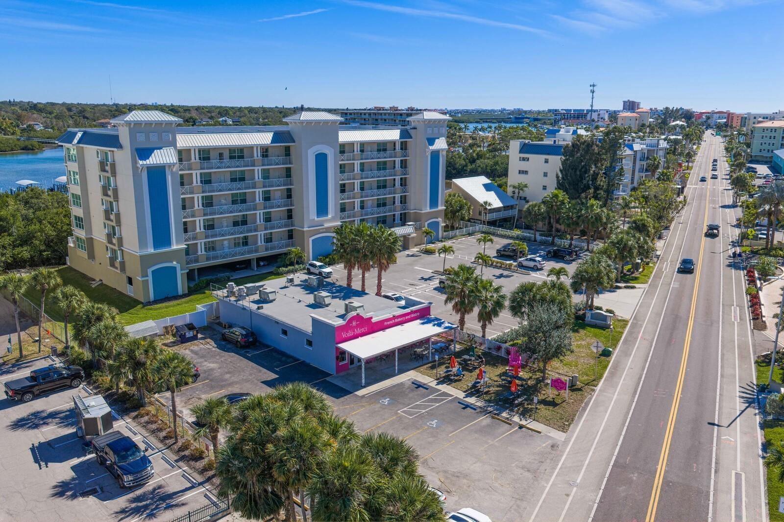 DOLPHIN KEY CONDO - Residential