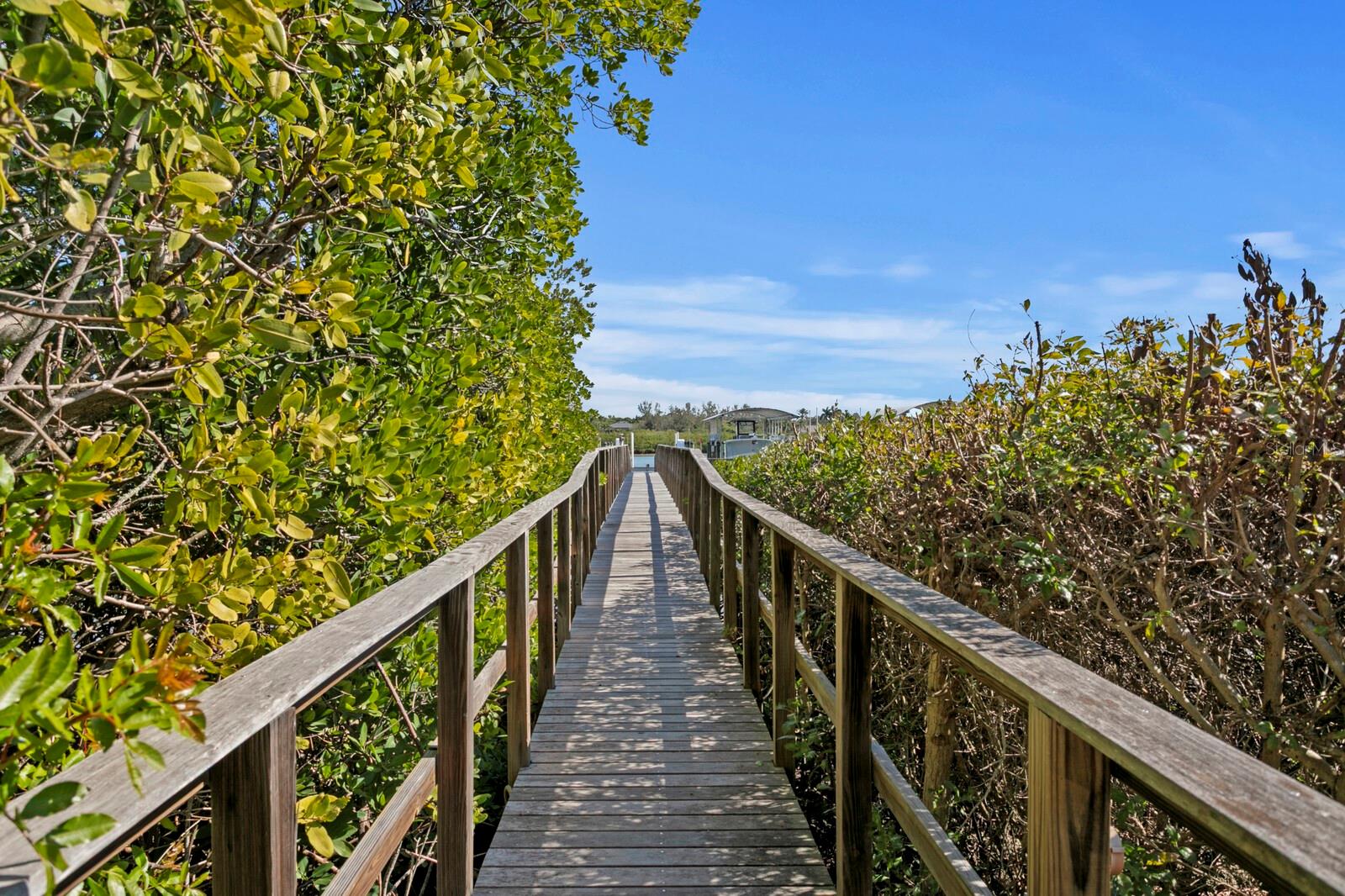 DOLPHIN KEY CONDO - Residential