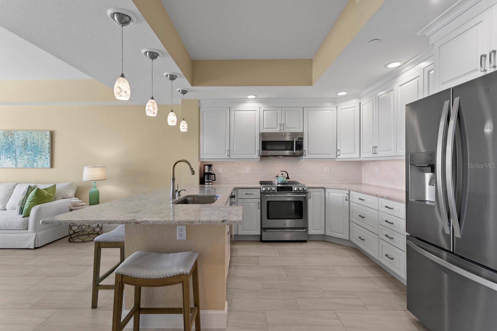 DOLPHIN KEY CONDO - Residential