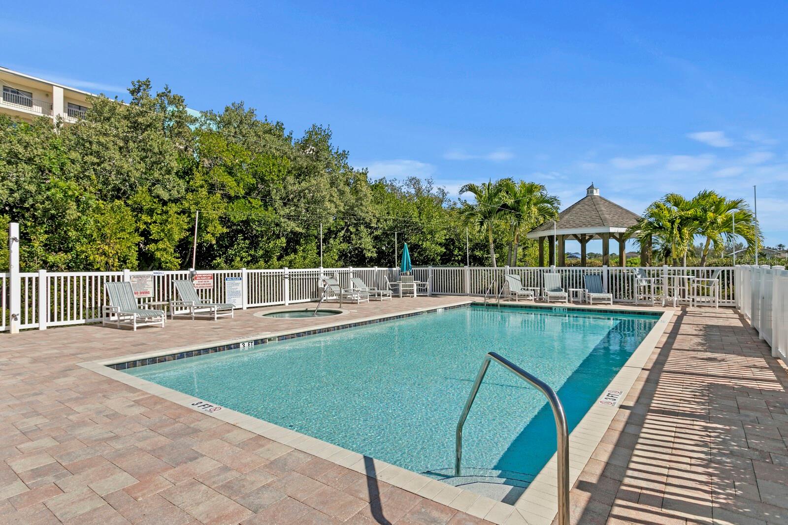 DOLPHIN KEY CONDO - Residential