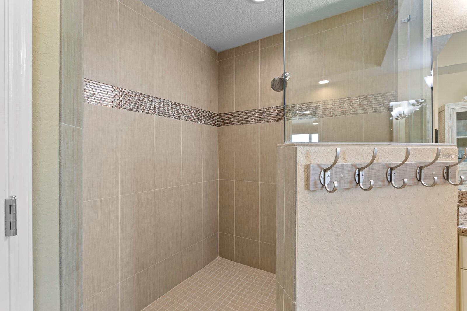 DOLPHIN KEY CONDO - Residential