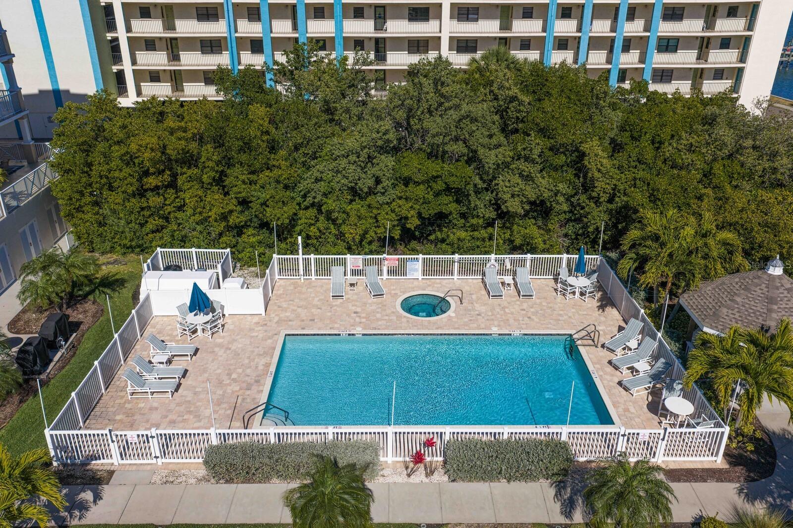 DOLPHIN KEY CONDO - Residential