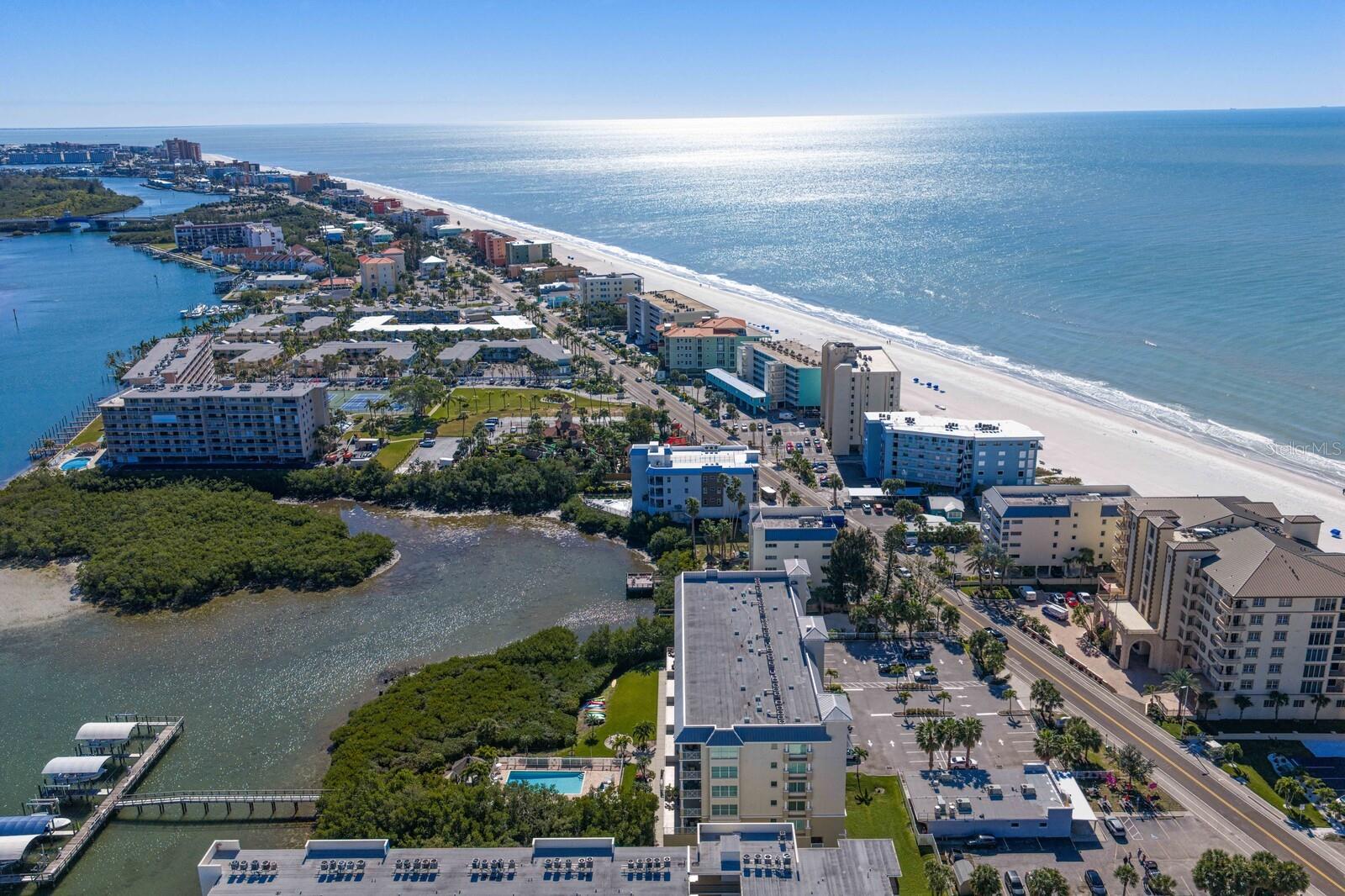 DOLPHIN KEY CONDO - Residential