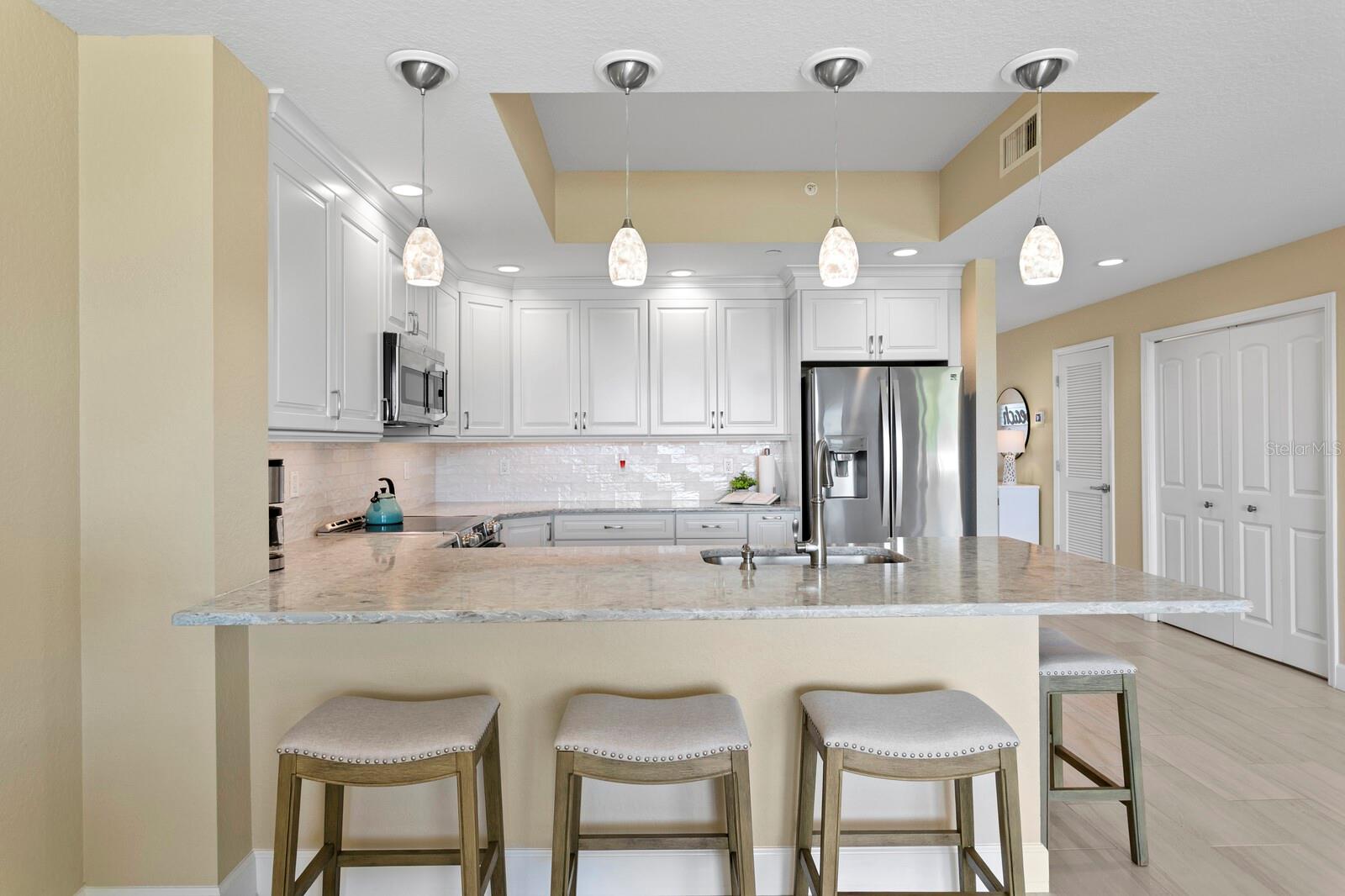 DOLPHIN KEY CONDO - Residential