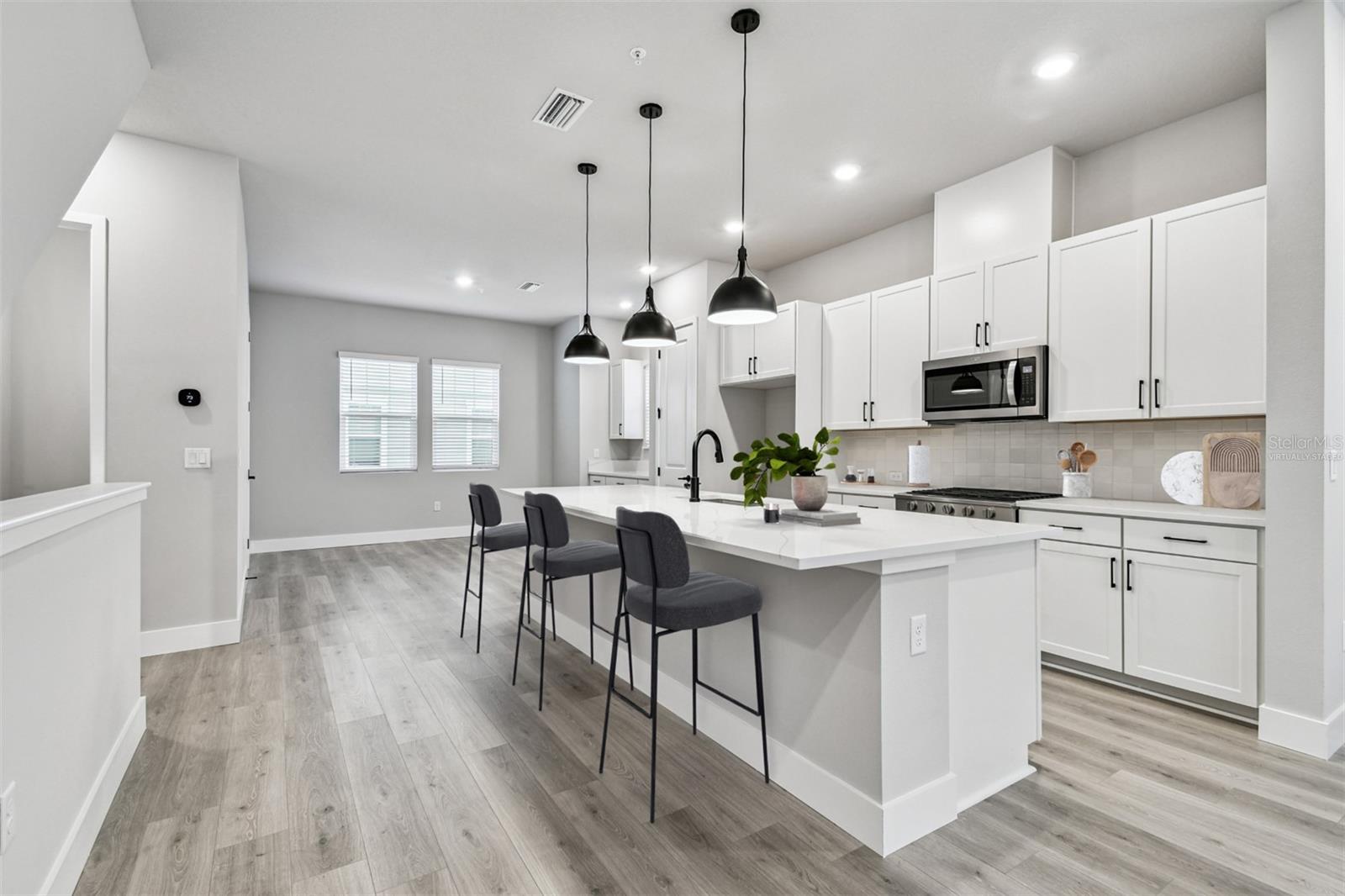 TOWNS AT UNION - Residential