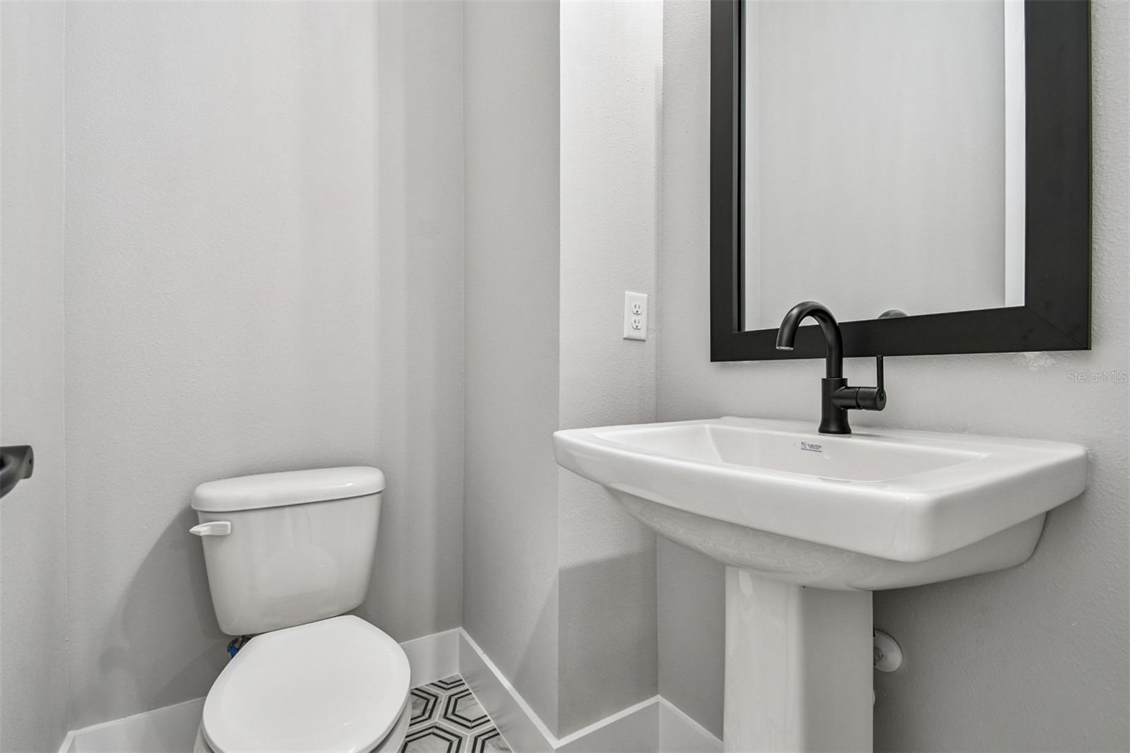 TOWNS AT UNION - Residential