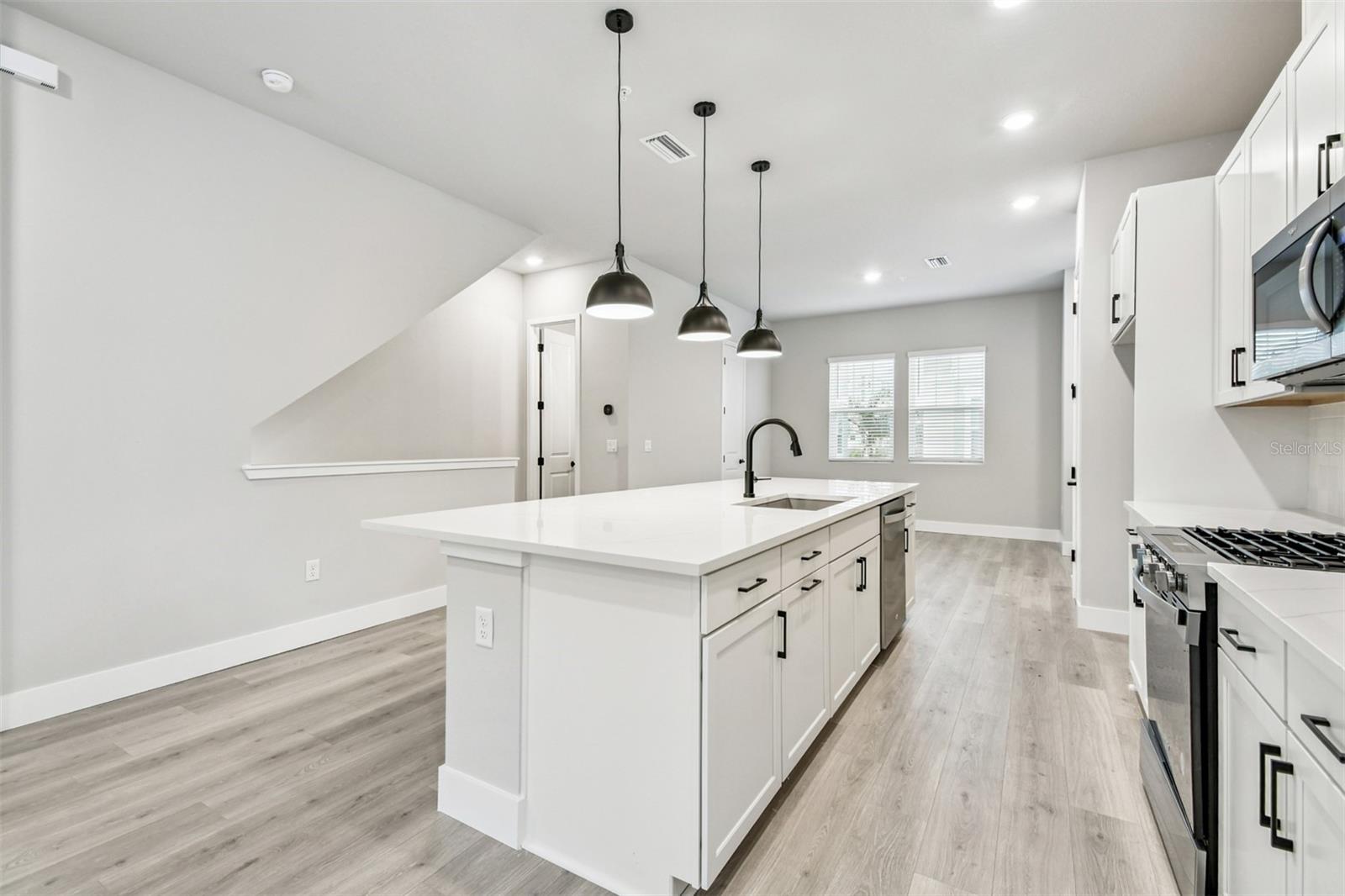 TOWNS AT UNION - Residential