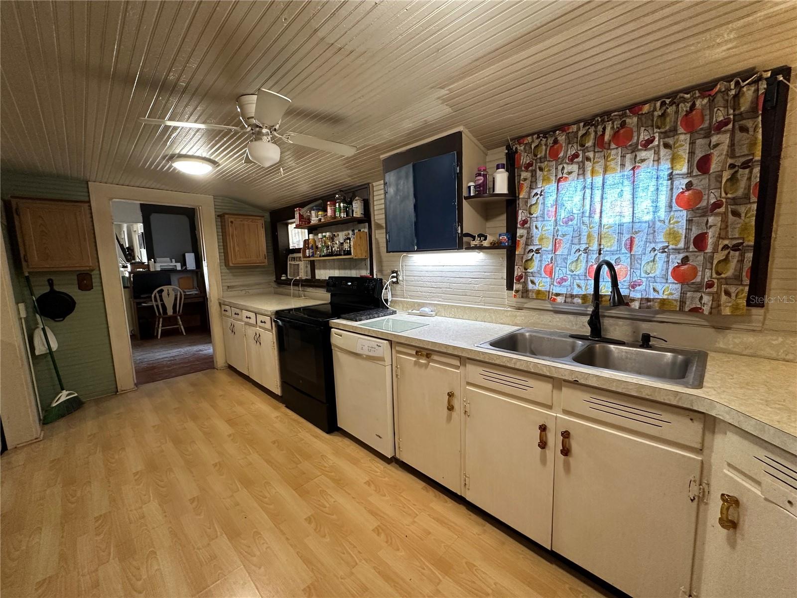 CARLTON & MCEWEN - Residential