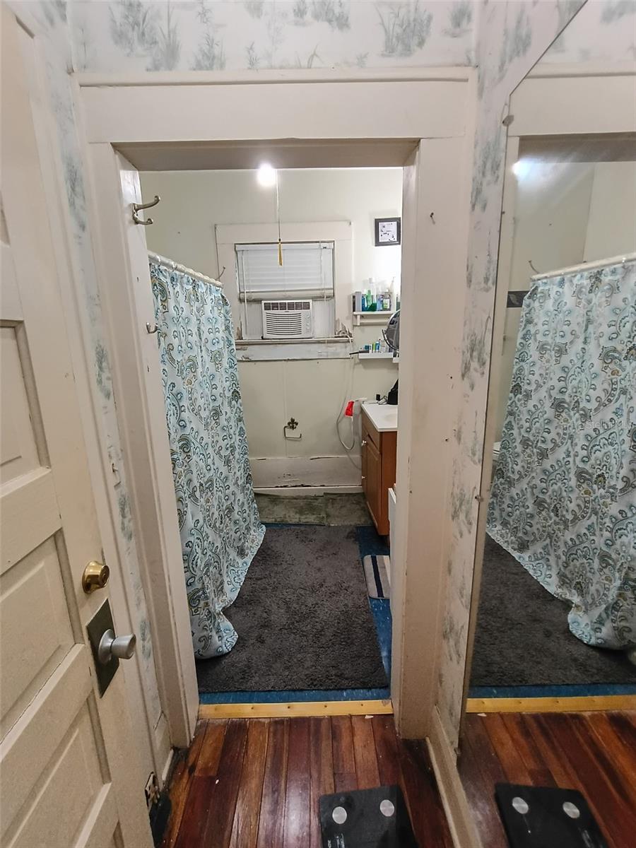 CARLTON & MCEWEN - Residential