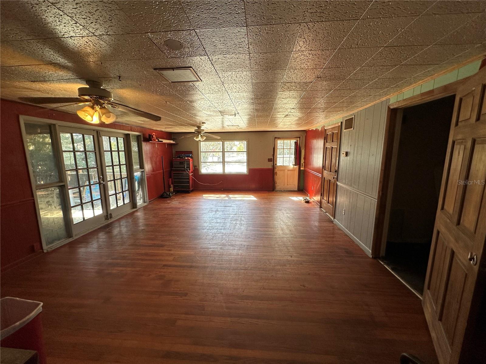 CARLTON & MCEWEN - Residential