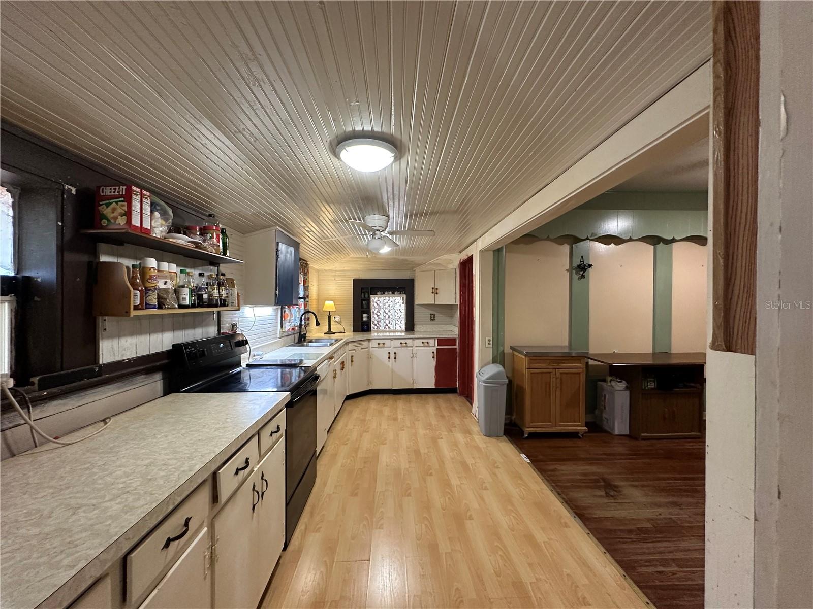 CARLTON & MCEWEN - Residential