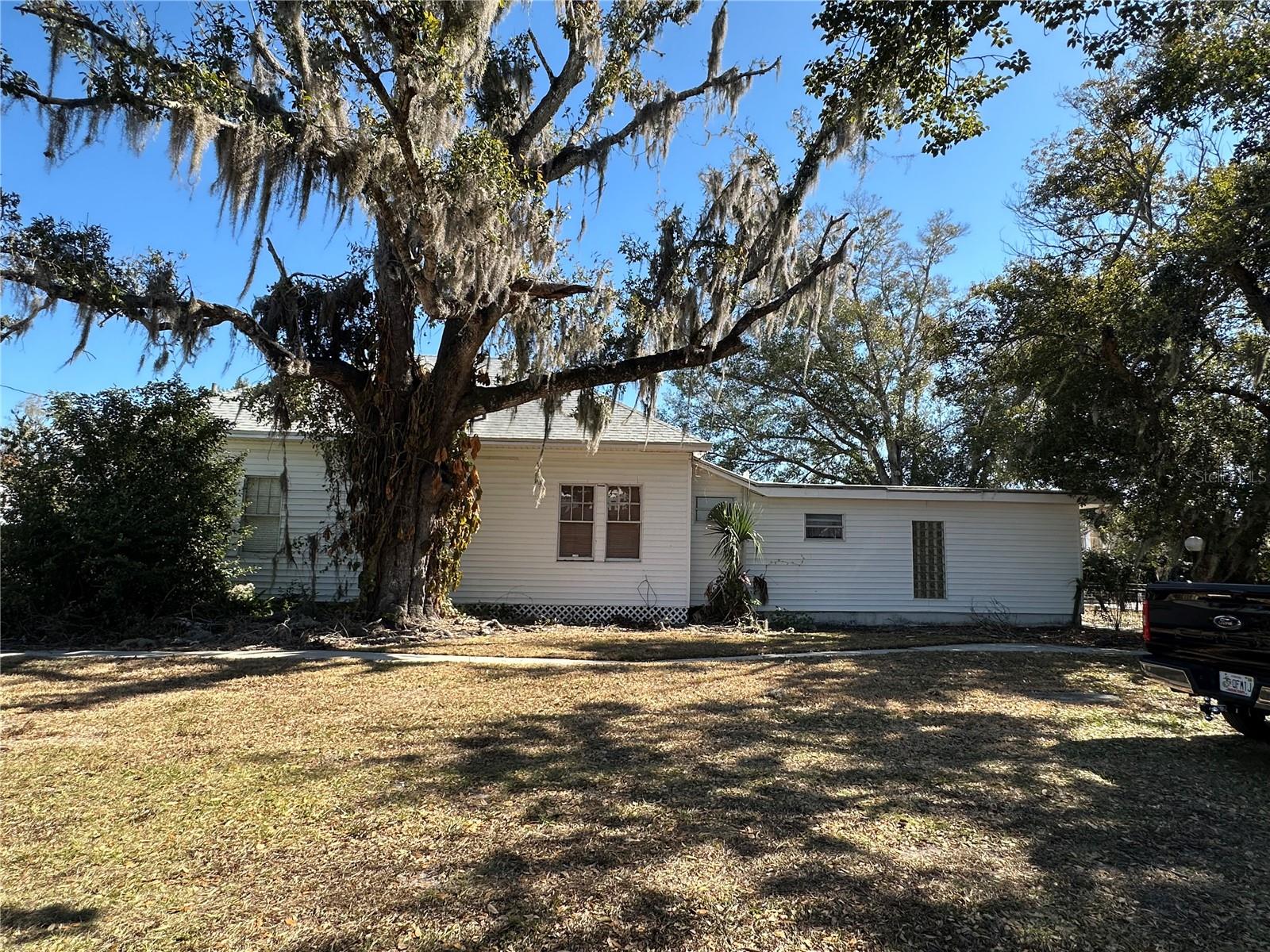 CARLTON & MCEWEN - Residential