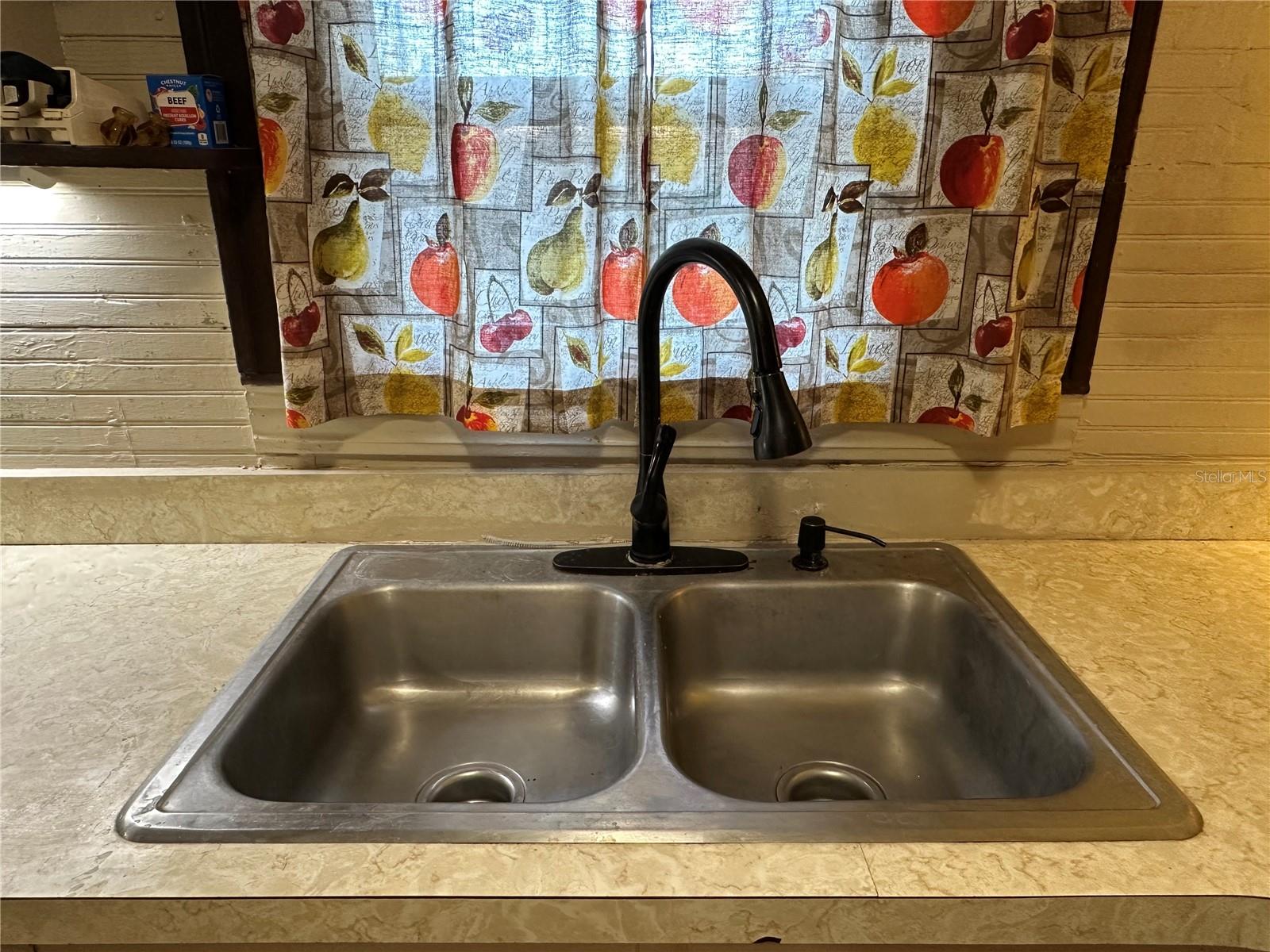 CARLTON & MCEWEN - Residential