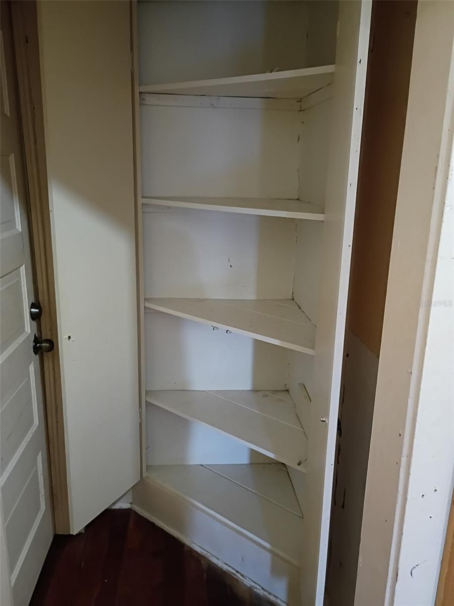 CARLTON & MCEWEN - Residential