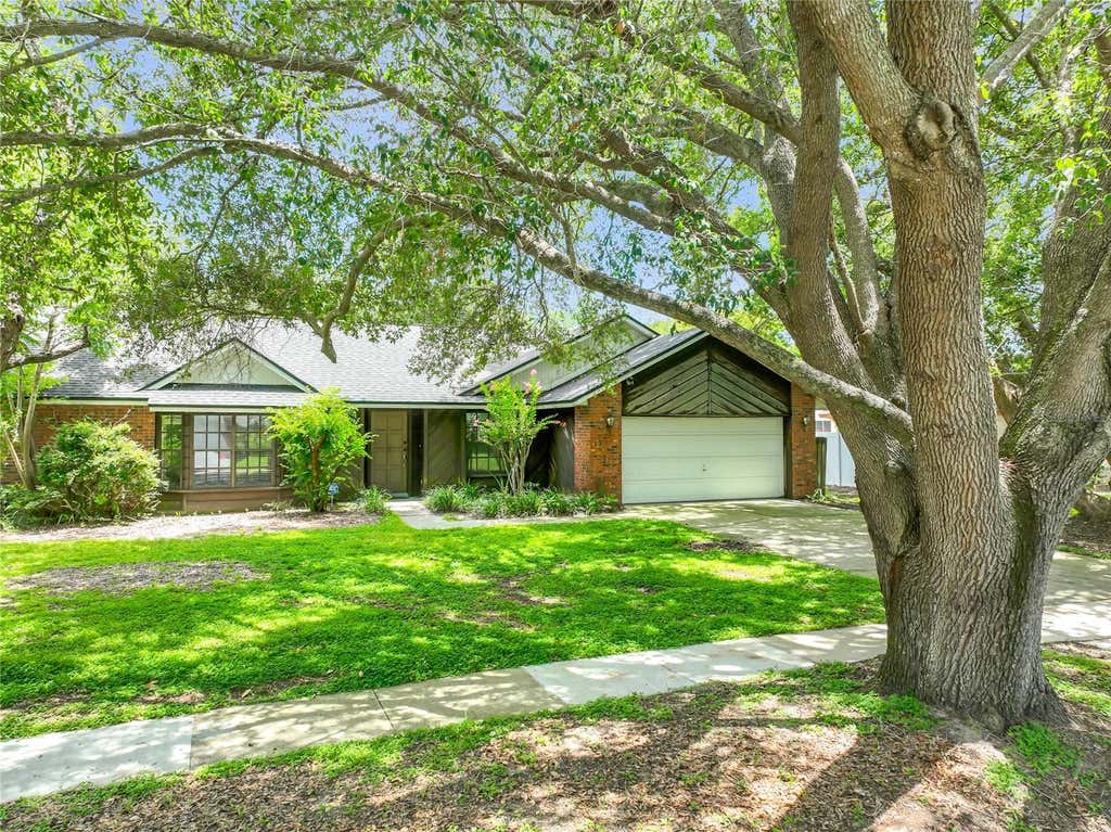 Photo of 1532 Sackett Circle, Orlando, FL 32818 (MLS # O6430179)